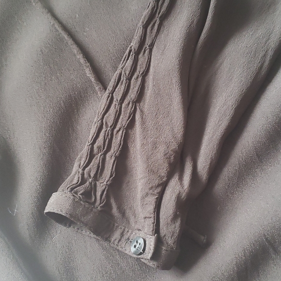 Ann Taylor Black semi-sheer blouse - Picture 4 of 4